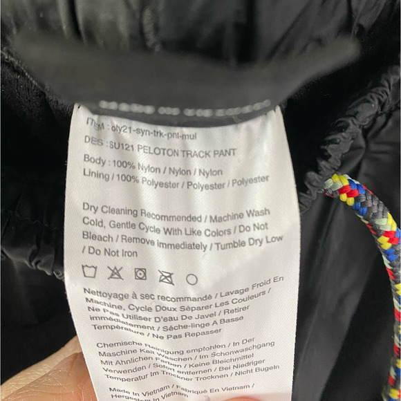 Peloton Windbreaker Joggers Size M - Picture 6 of 6